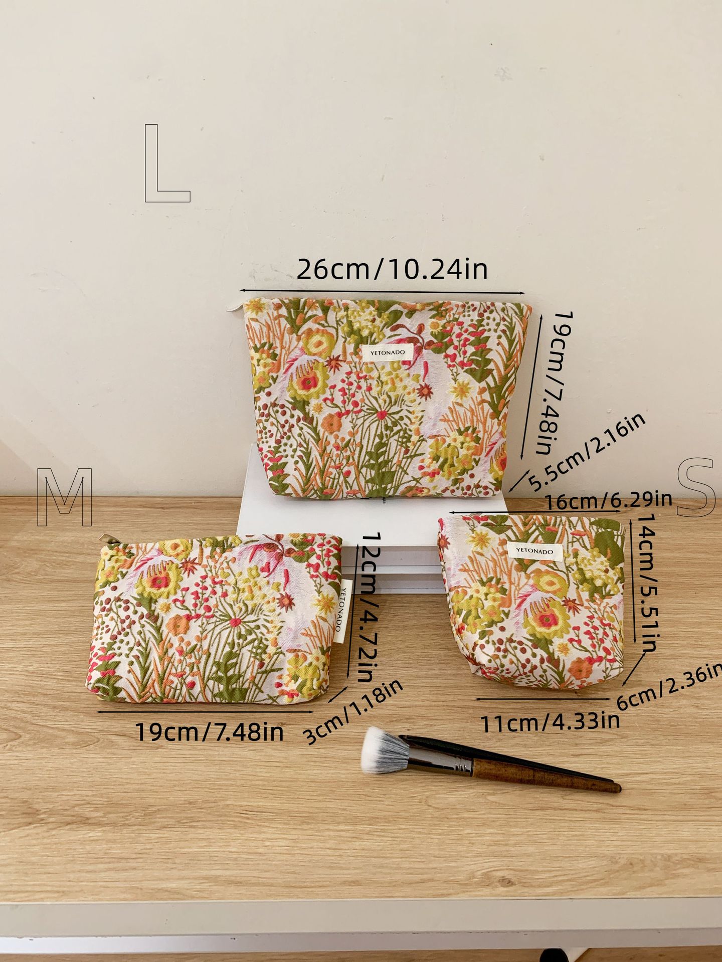 ins新款浮雕花化妆包大容量护肤收纳包女士手拿包拉链帆布收纳包详情2