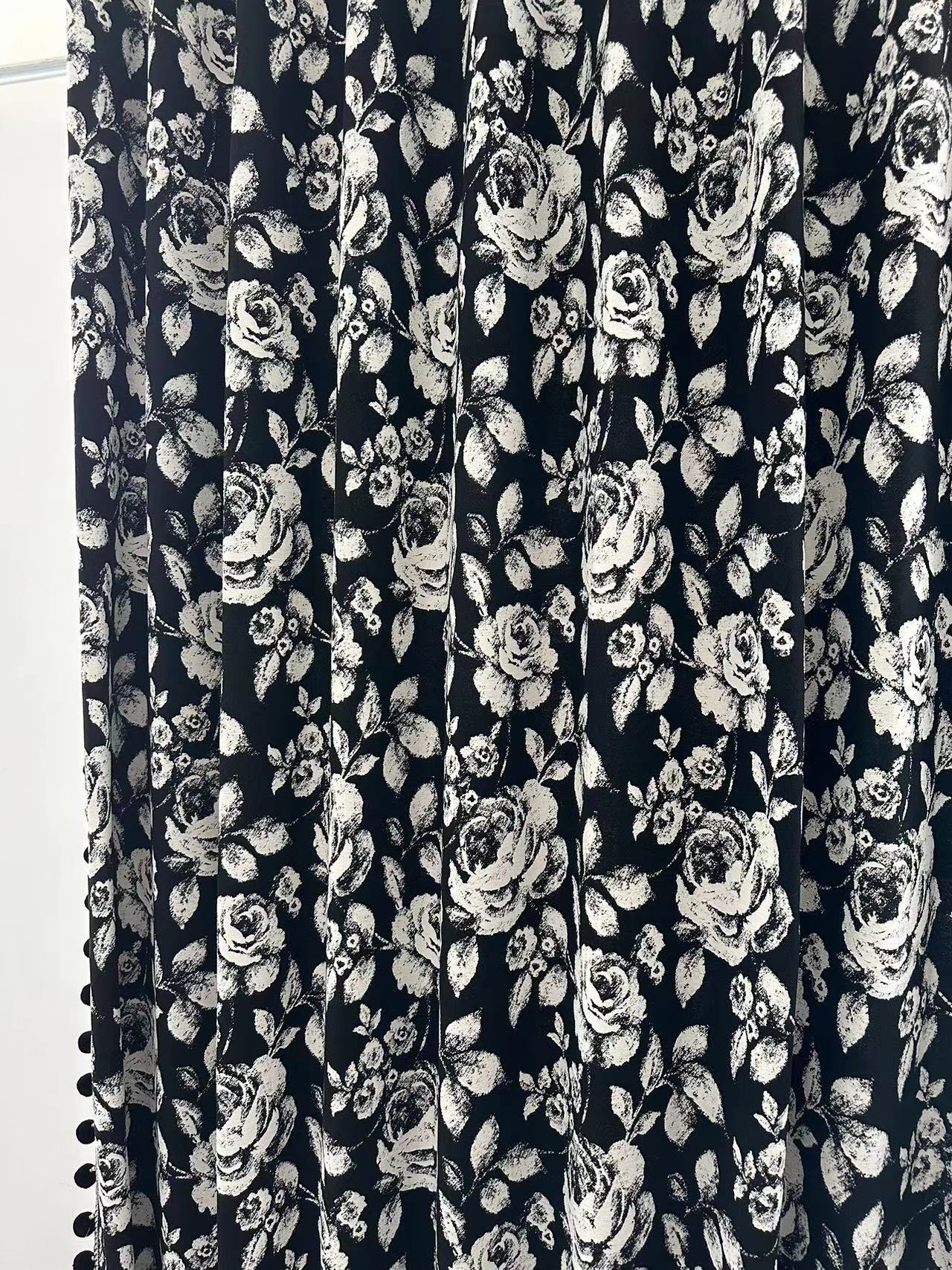 黑色玫瑰窗帘法式轻奢高级感客厅客厅卧室遮光雪尼尔提花窗帘布料详情1