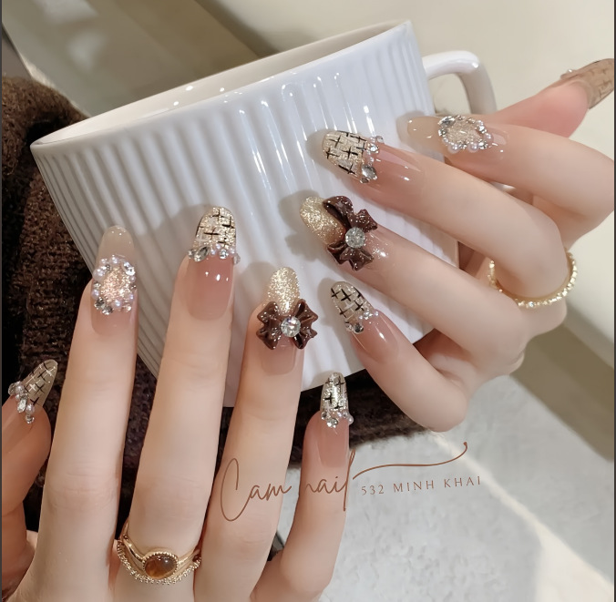 2025 New handcrafted rich girl blue sparkling cat-eye on Instagram bestseller detachable wearable nail pic 8