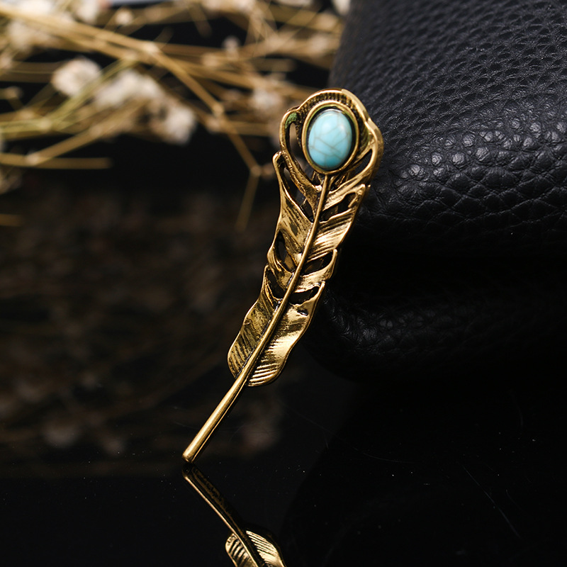 European and American feather shirt brooches, summer retro hollowed-out gemstone clothing jackets, personalized and fashionable shirt pins and accessories pic 1