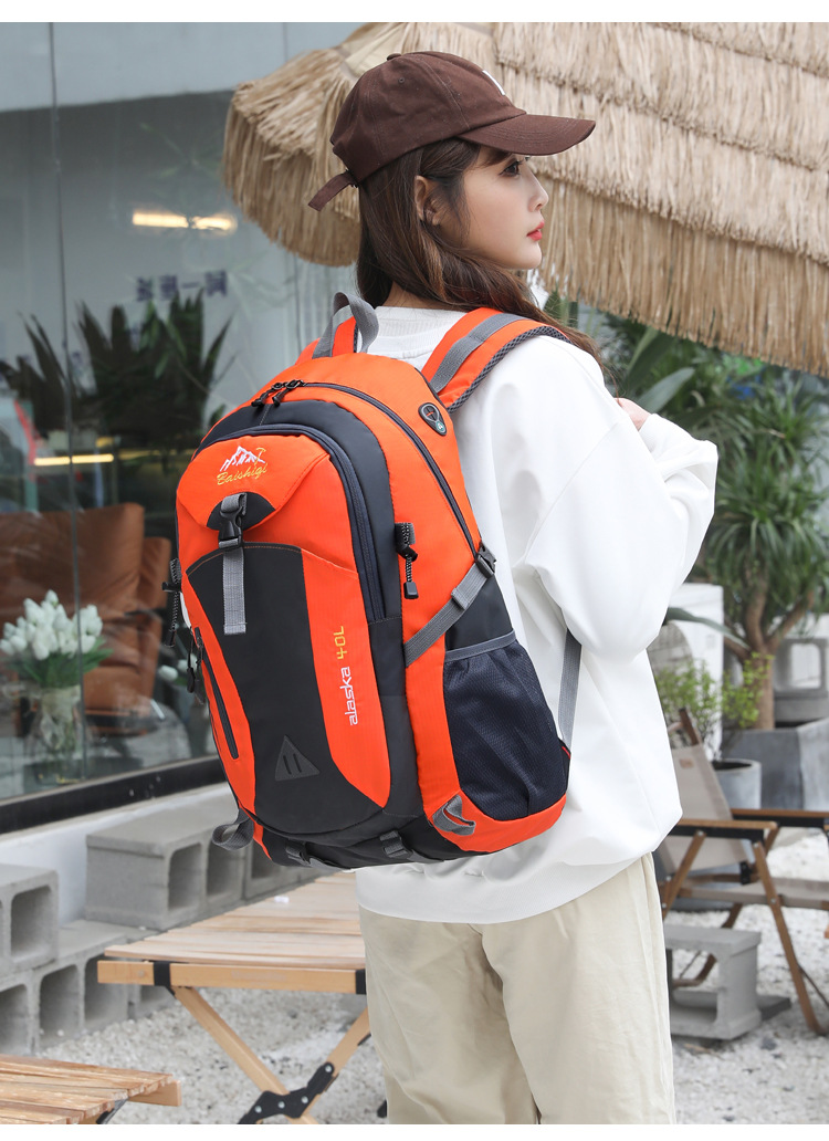  逸途 登山包户外运动秋冬男女双肩电脑包时尚学生书包休闲40L旅行背包详情26