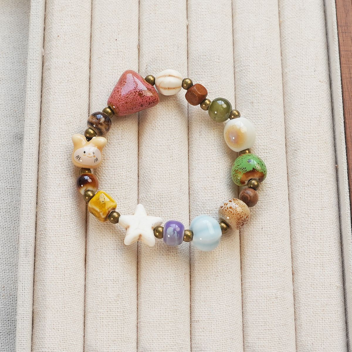 Jingdezhen ceramic bracelet, ten yuan, three strings of ancient-style beads, new Chinese-style bracelets, versatile and popular accessories wholesale pic 6