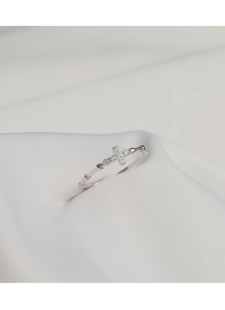 925 silver-plated cross ring, a niche design for women, a high-end open plain ring, fashionable and individual, adjustable food ring pic 3