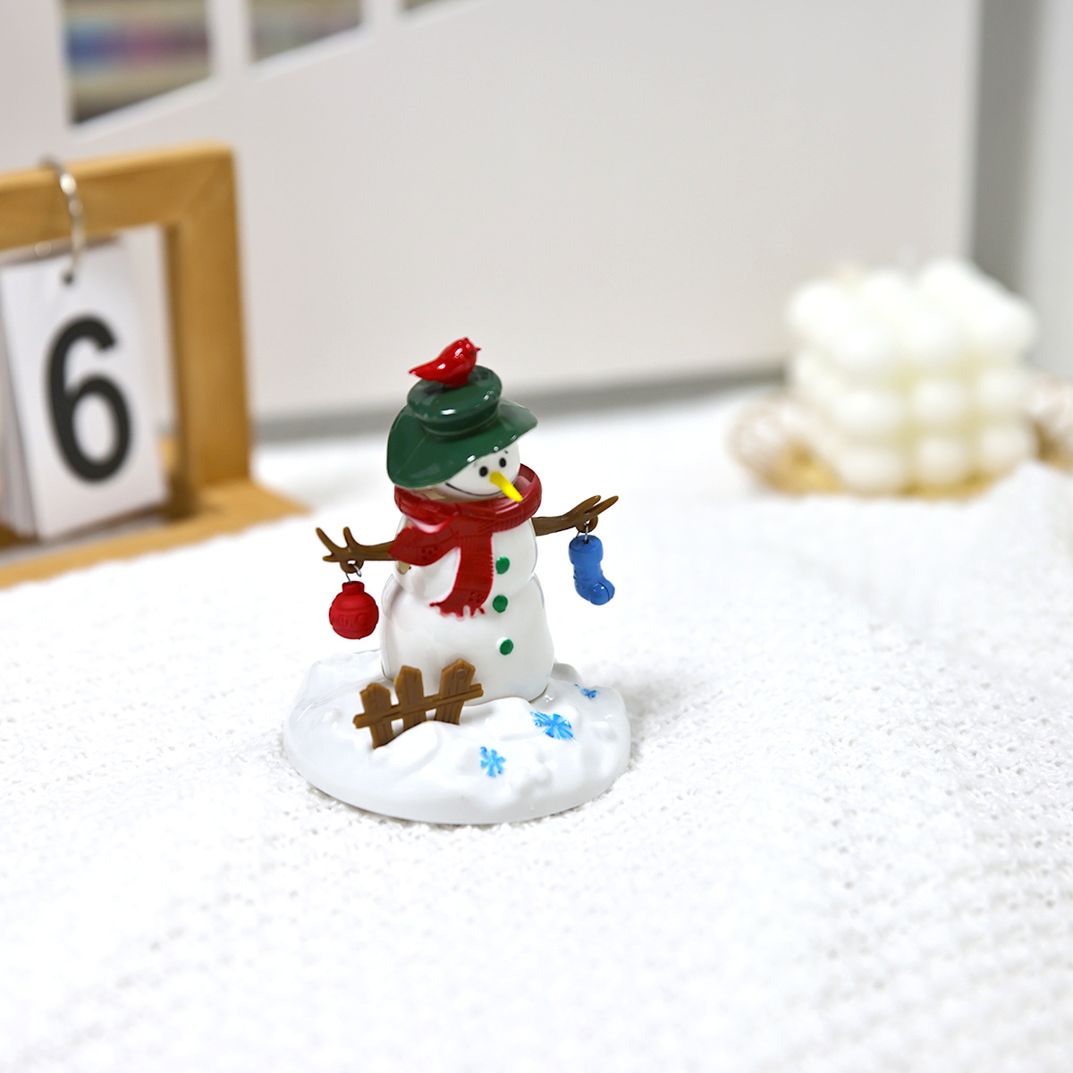 Cross-border best-selling solar-powered automatic rocker Christmas holiday gift fence, clown snowman accessory available for wholesale pic 8