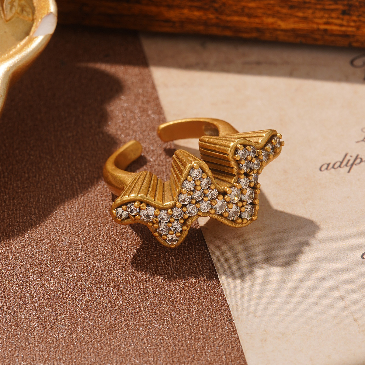 European and American cross-border jewelry design, Russian gold irregular ring, niche court style vintage light luxury ring pic 18