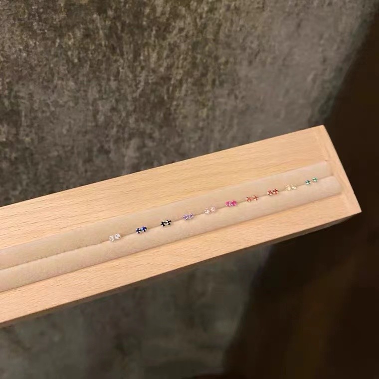 小巧精致锆石高级感耳骨钉s999纯银轻奢耳饰多巴胺简约养耳洞耳钉详情10