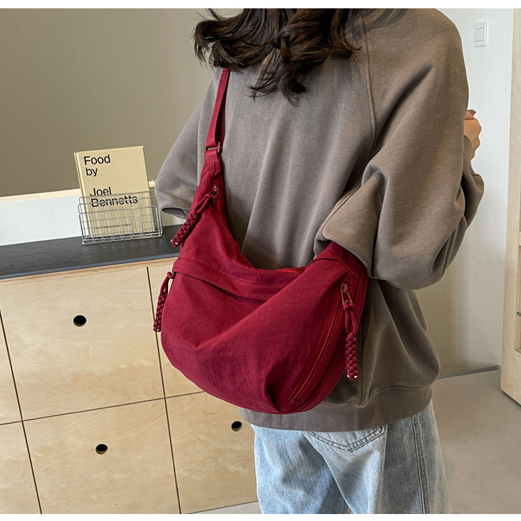 时尚布包女学生上课挎包尼龙布斜挎包大容量单肩包日系出游饺子包详情41