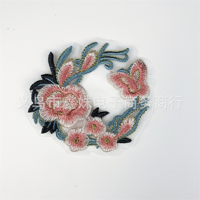 Ethnic-style computer-embroidered organ-gauze round Chinese-style double fish playing with lotus, double-sided computer-embroidered fabric sticker pic 8