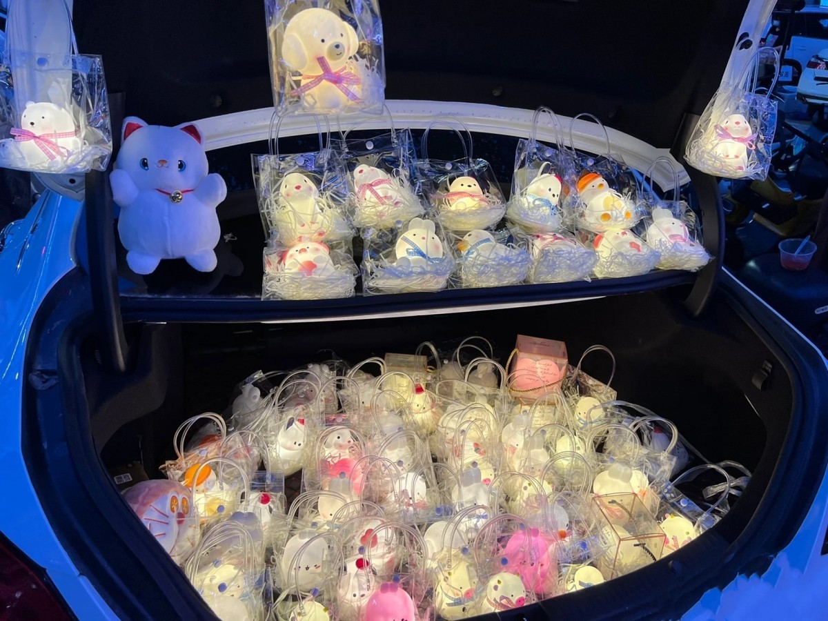 爆款网红摆摊小商品发光玩具批发夜市公园地摊儿童小夜灯活动礼物详情2