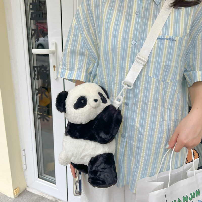 2024新款时尚熊猫双肩包清新甜美可爱卡通毛绒玩具包仿真抱枕背包详情25