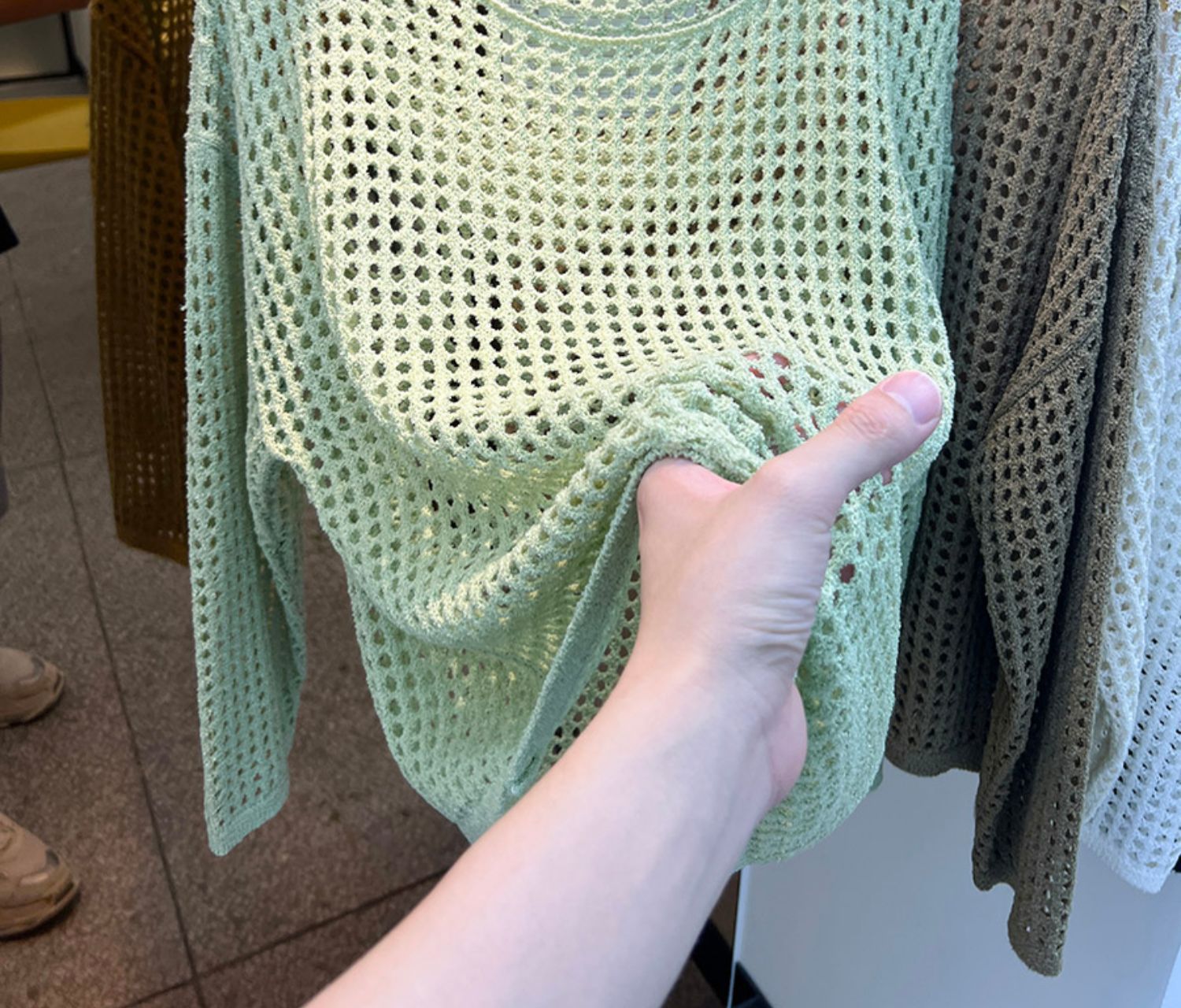 KANING欧货长袖镂空针织网衫女2025夏秋新款网眼罩衫新款上衣网纱详情14