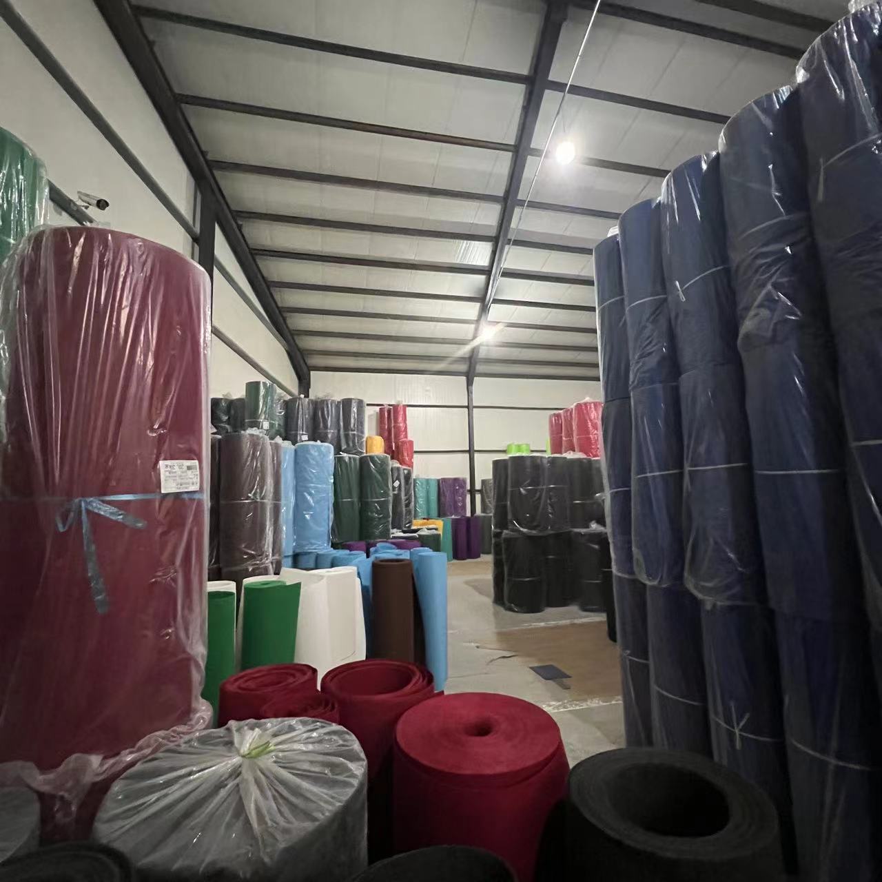 彩色化纤毛毡装饰材料 背胶自粘毛毡布 幼儿园环创手工DIY不织布详情11