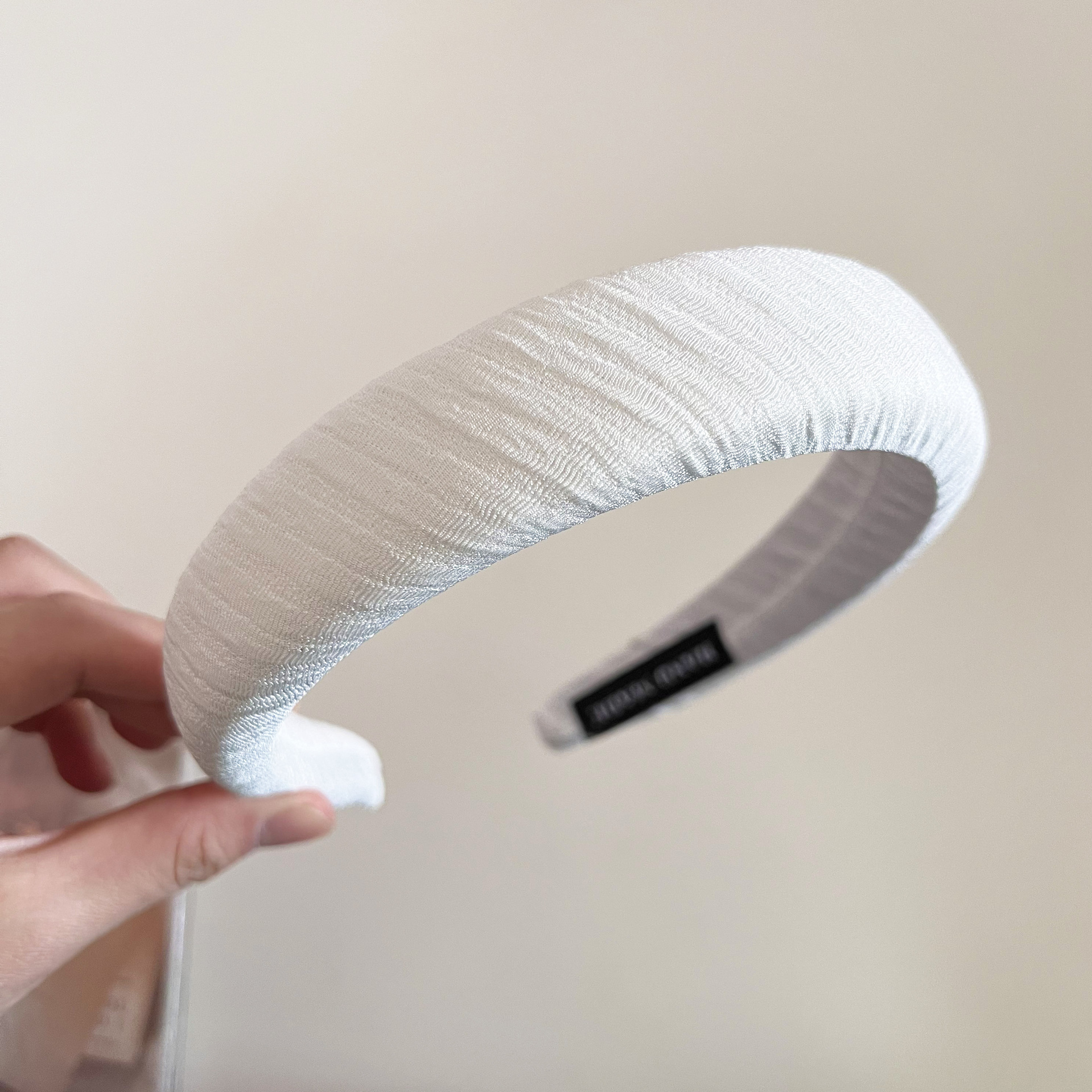 2dd6f224cce7705a95376a68943af2