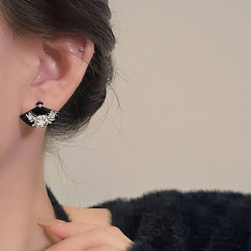 Ins-style pearl earrings for women, 925 silver needle, niche design, butterfly stud earrings, light luxury and high-end feel, earrings, earrings and ear rings pic 90