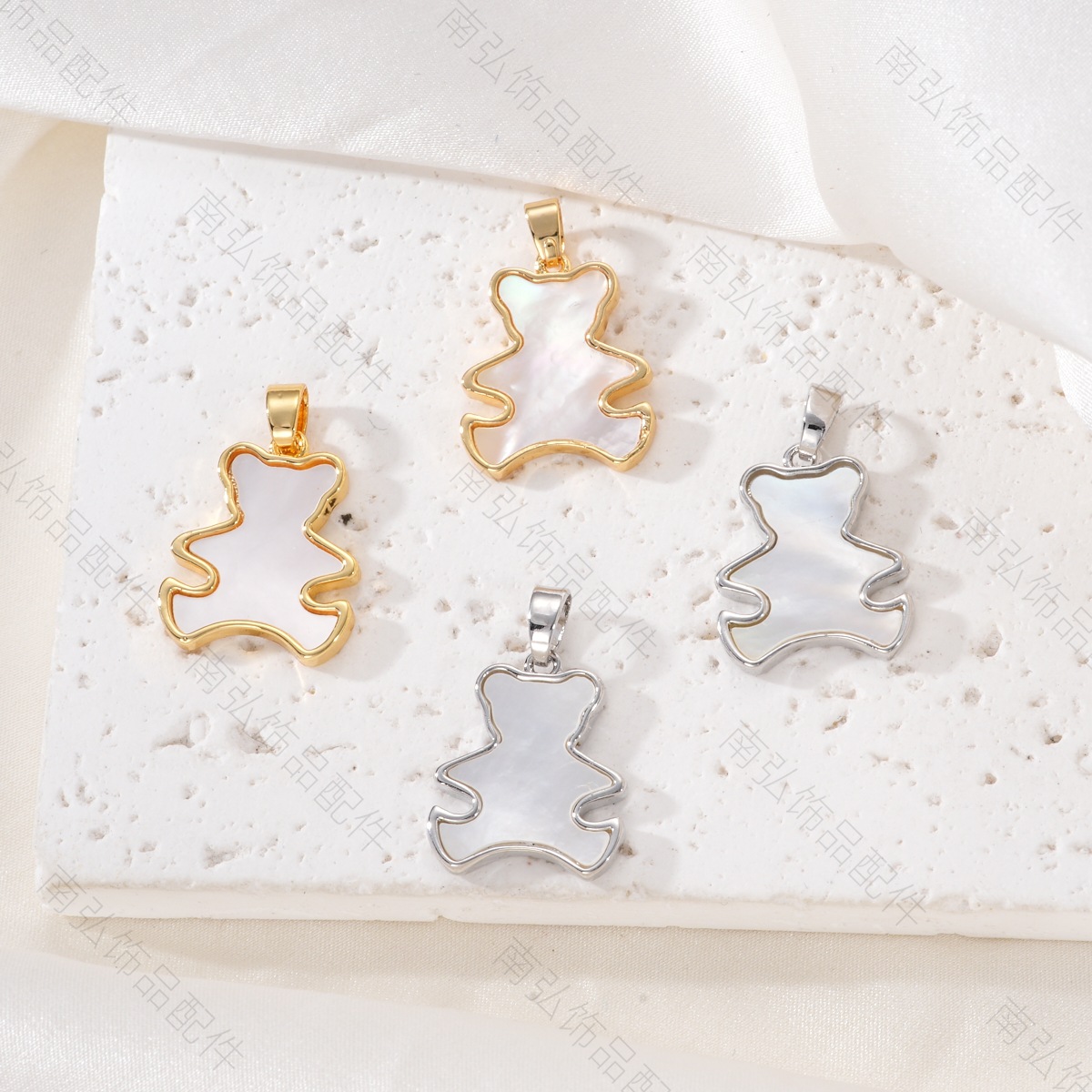 Pearl necklace pendant, copper-plated with real gold, white bear doll pendant, universal buckle, high-end and color-preserving DIY accessory matching pic 7
