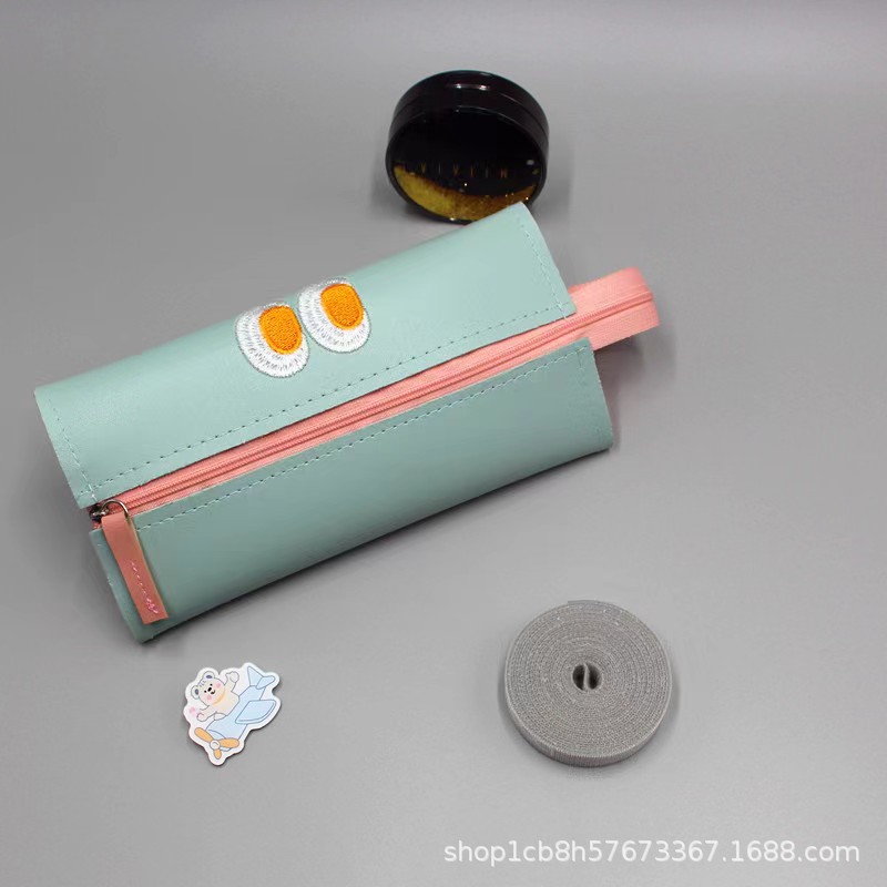 皮质笔袋个性文具盒大容量耐脏防水收纳盒新款中小学生笔袋批发详情9