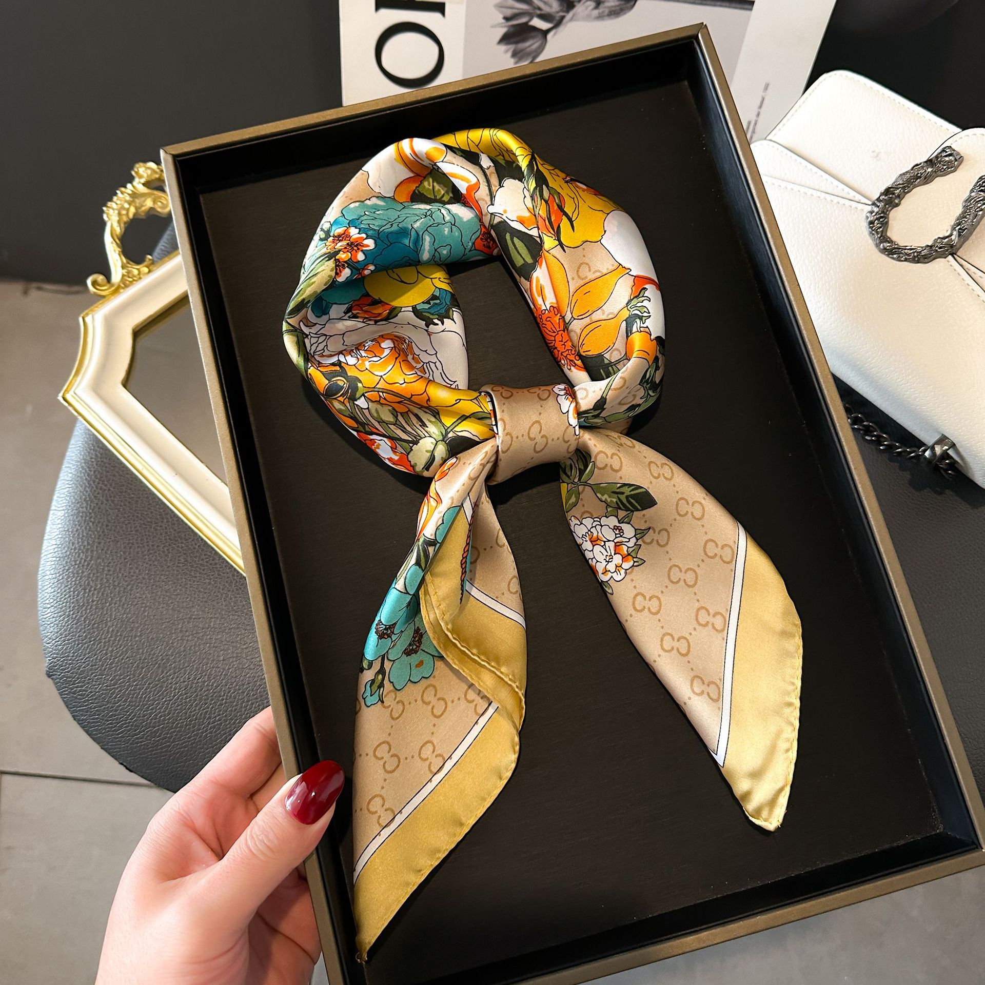 新款丝巾女时尚百搭高级感小方巾韩版护颈领巾春秋复古围巾绑包详情30