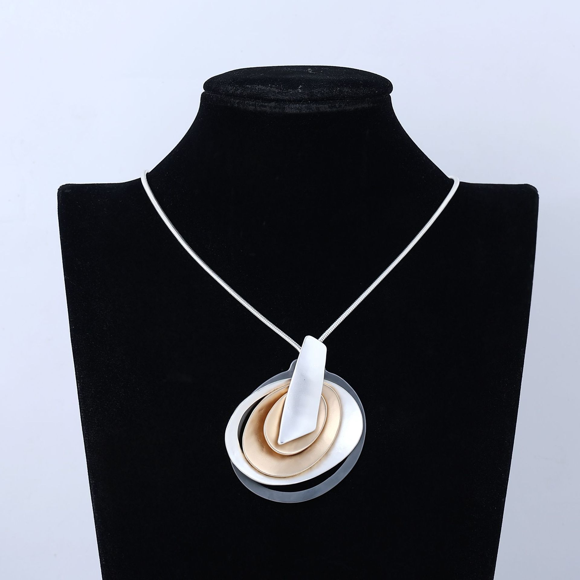 欧美金属项链亚马逊爆款跨境复古简约ins吊坠长款时尚女士毛衣链详情13