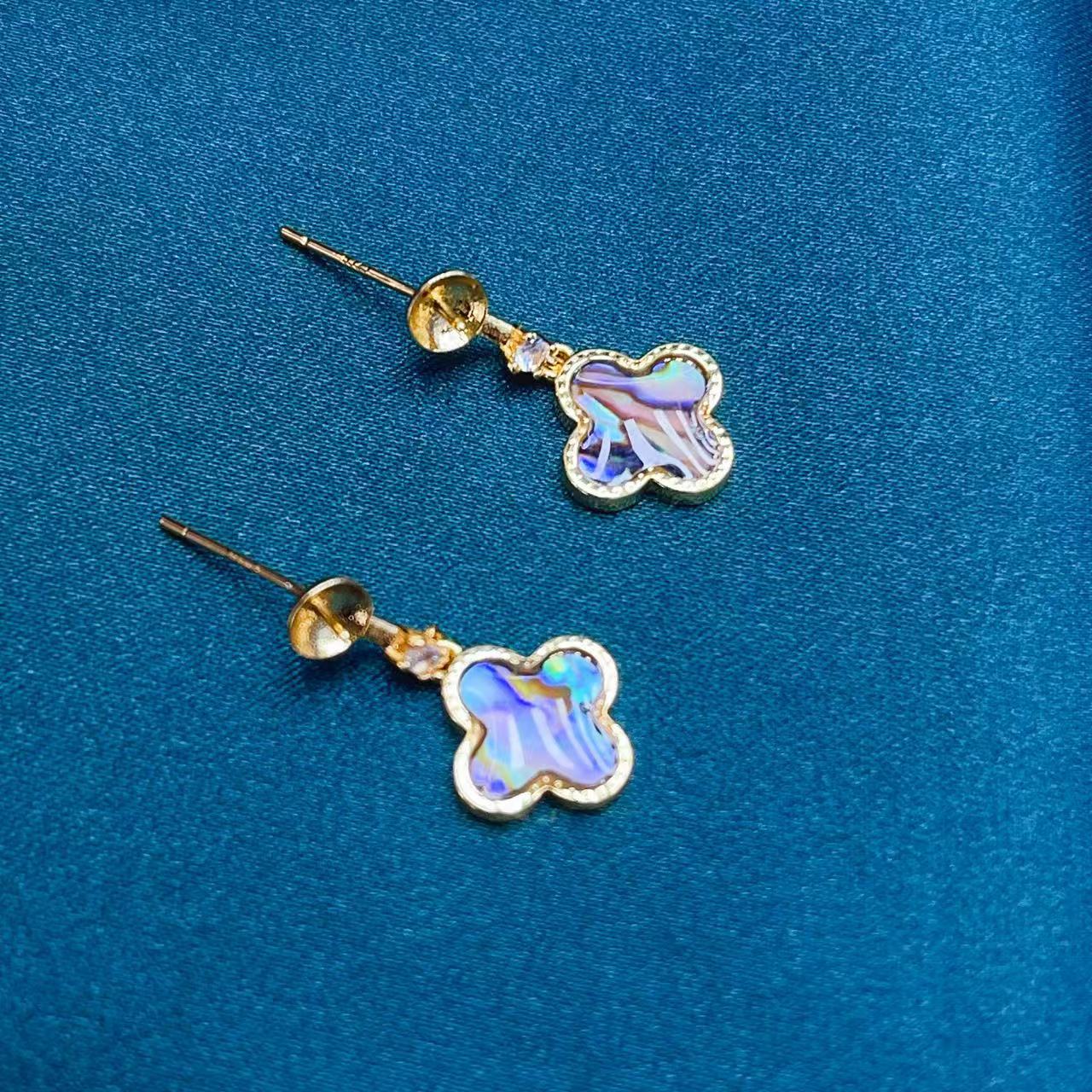 Original design freshwater pearl copper plated with real gold four-leaf clover real shell stud DIY pearl earring accessories pic 5