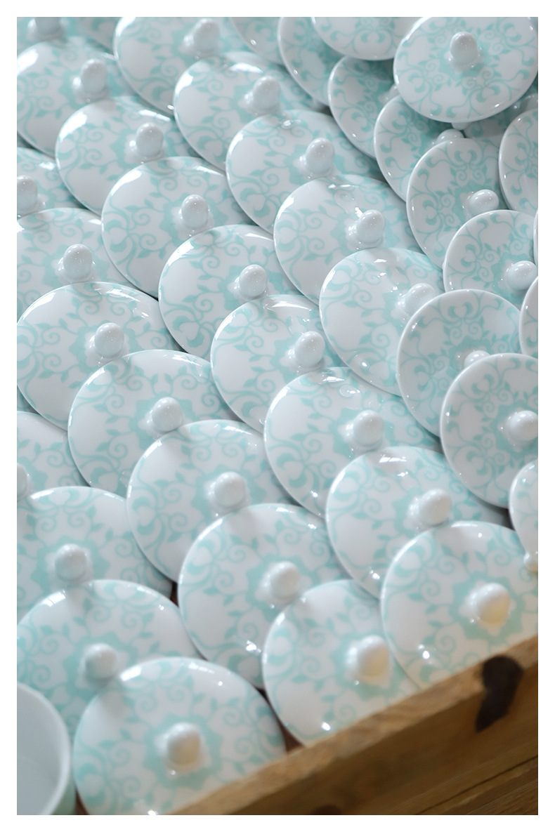 洛威中式古风镂空陶瓷香薰炉带盖底座香道配件家用盘香炉摆件礼品详情12