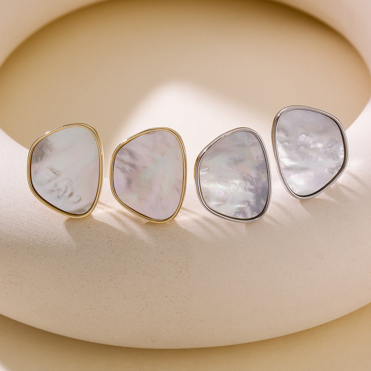 新款几何型天然贝壳耳钉高级感时尚精致复古夸张925银针气质耳饰详情4