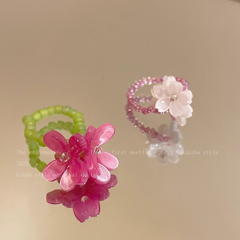 Violet flower ring, new Korean-style index finger ring for girls in early spring, elastic beaded, stacked ring for best friends pic 1