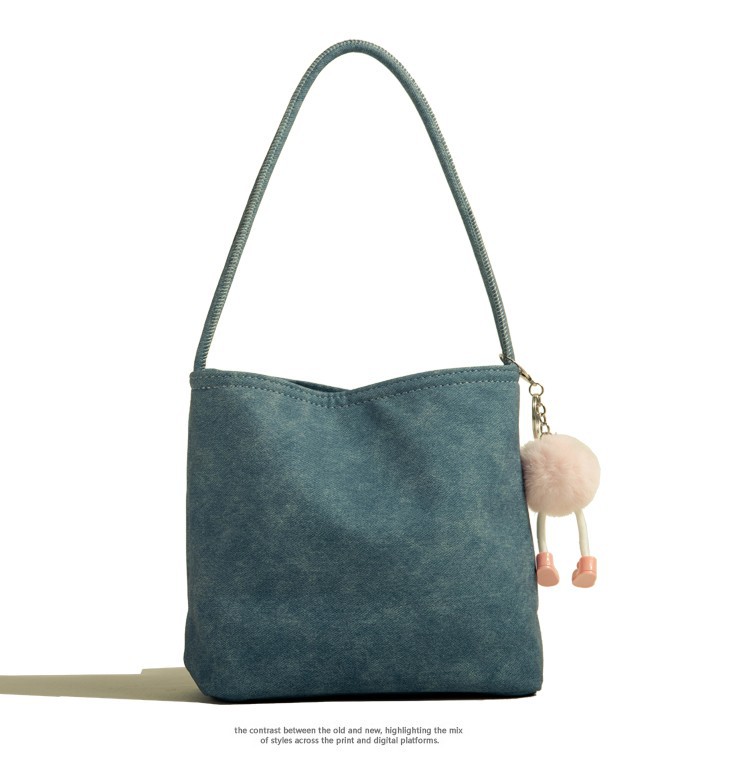 高级质感水桶包女士牛仔腋下包2025新款百搭大容量通勤单肩包女详情10