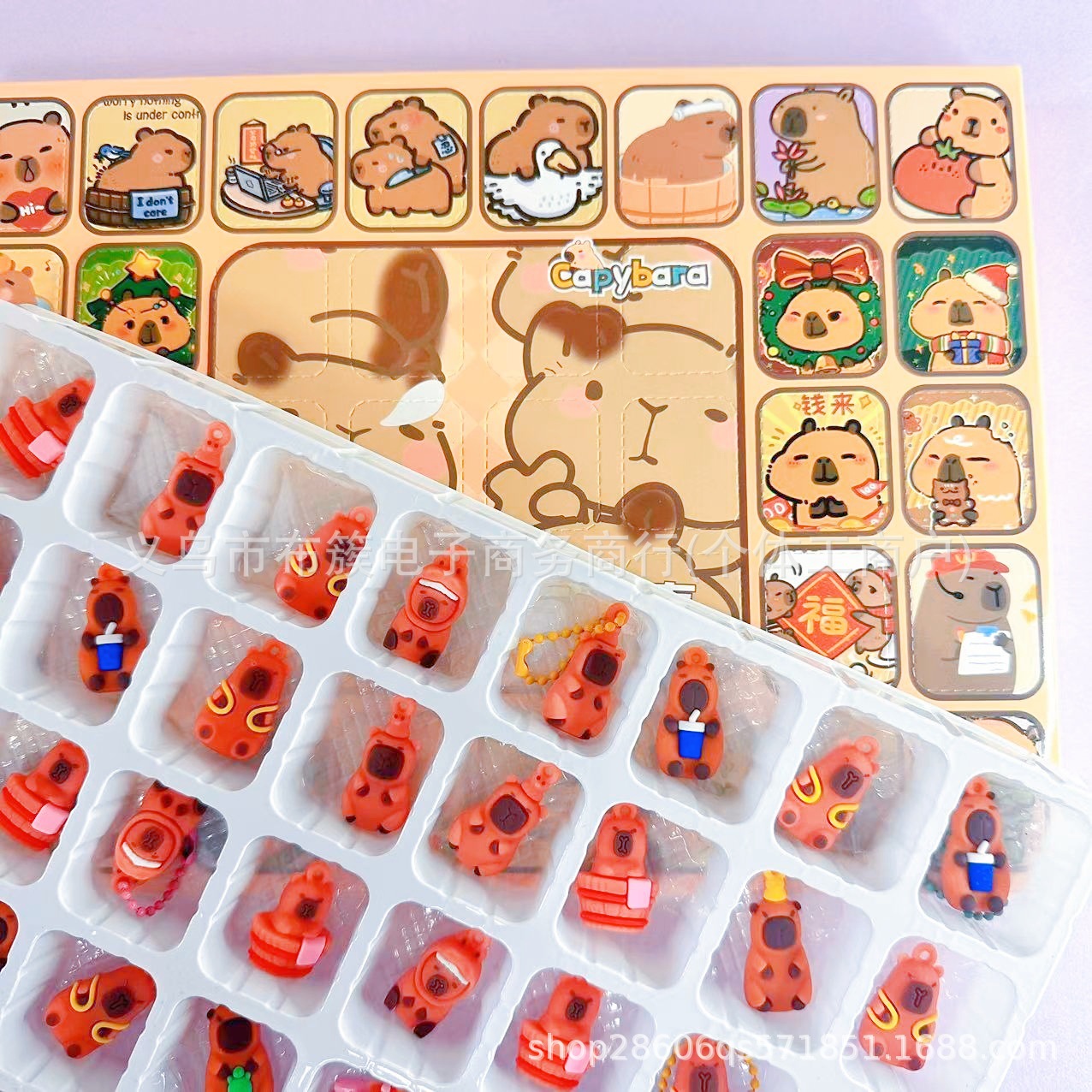 40洞蛋仔公仔盲盒戳戳乐挂件儿童玩具校园礼品软胶盒装多款随机赠品详情6