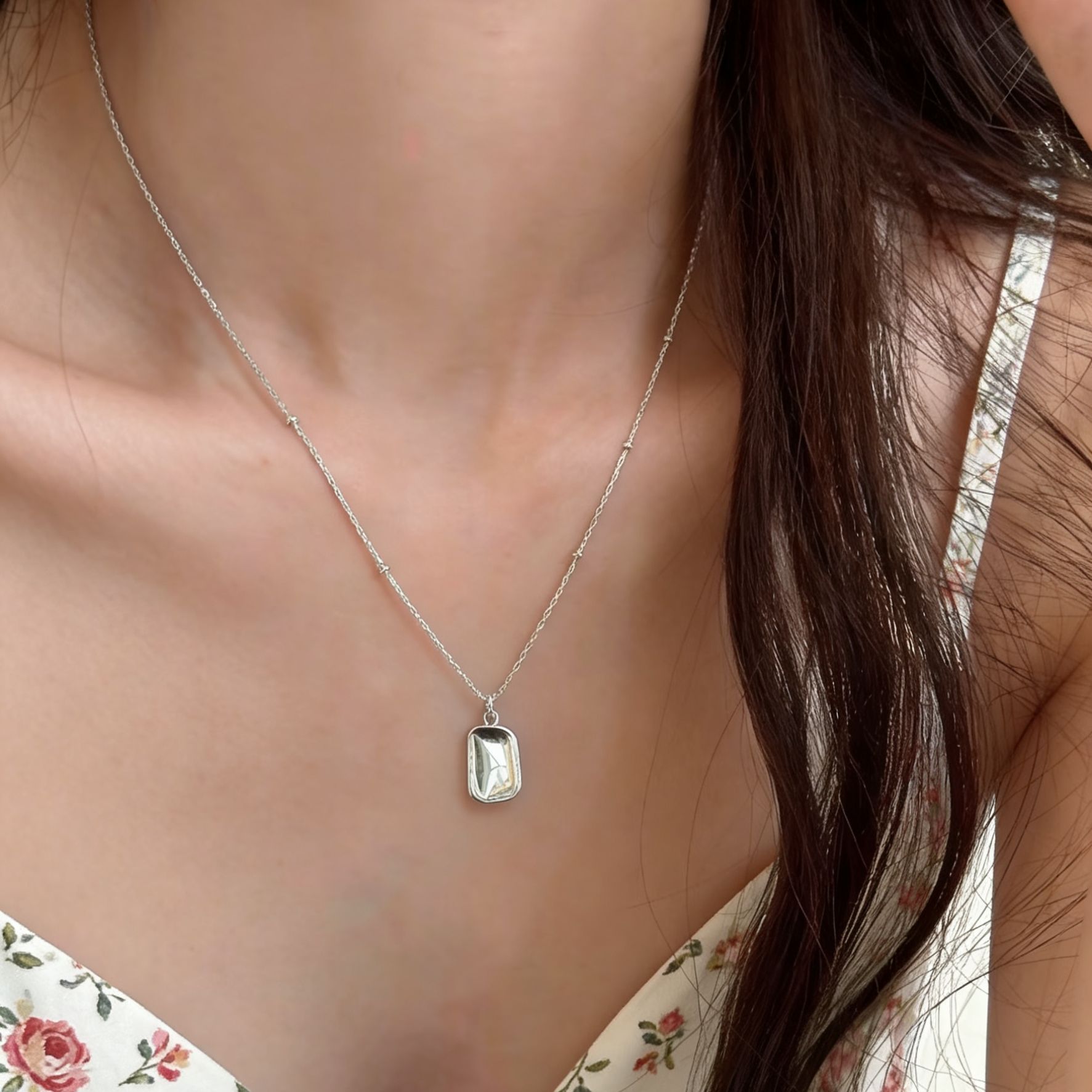 Korean s925 sterling silver 3.5 simple concave square pendant necklace, a niche design for women, collarbone chain neck accessory pic 2