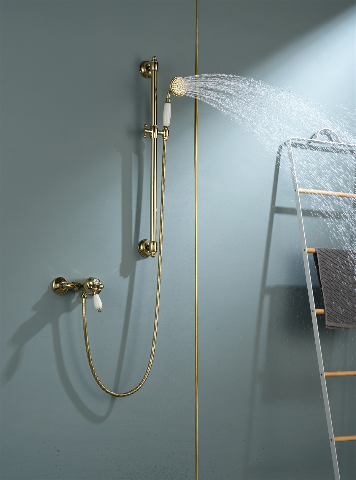 欧式全铜冷热花洒金色淋浴花洒挂墙式龙头卫生间升降增压混水阀详情5