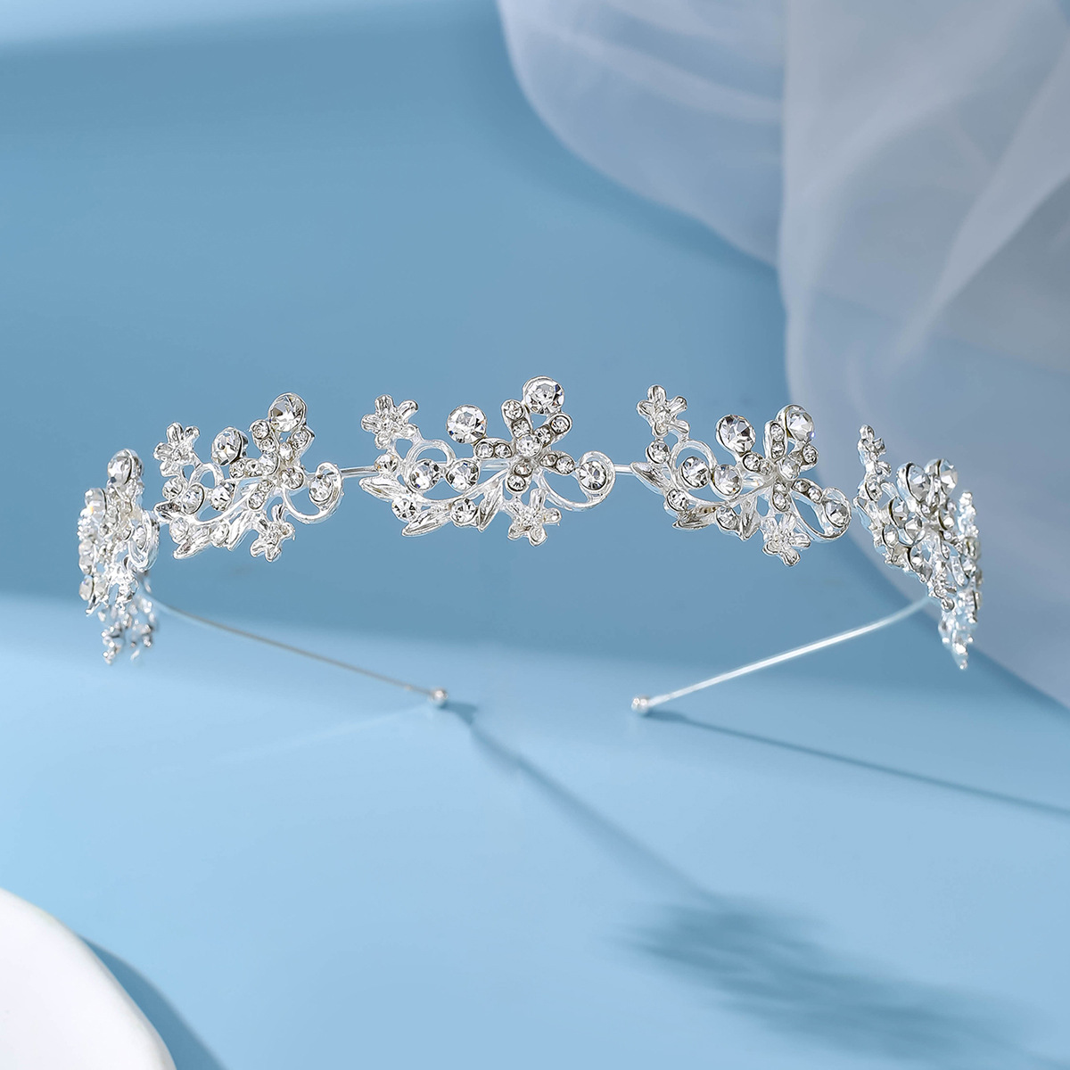 Summer headband: Silver, simple and fresh, ladylike, Instagram influencer style headband. Sweet diamond-encrusted headband pic 17