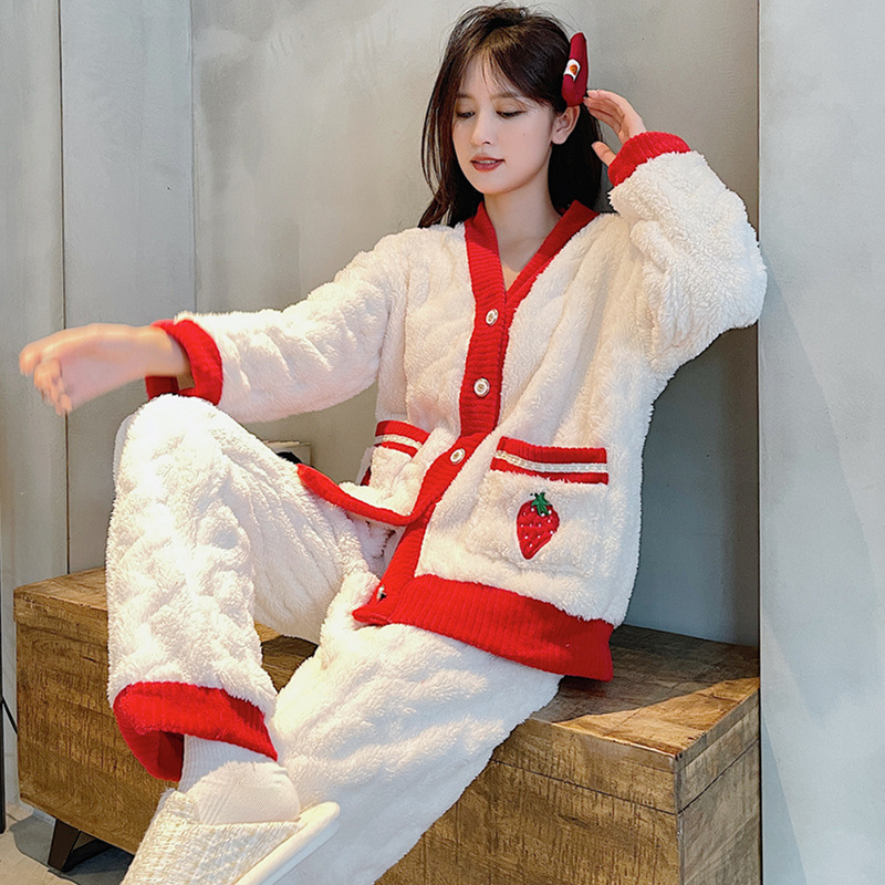 珊瑚绒睡衣女秋冬加厚保暖套装草莓熊口袋珊瑚绒家居服可外穿详情4