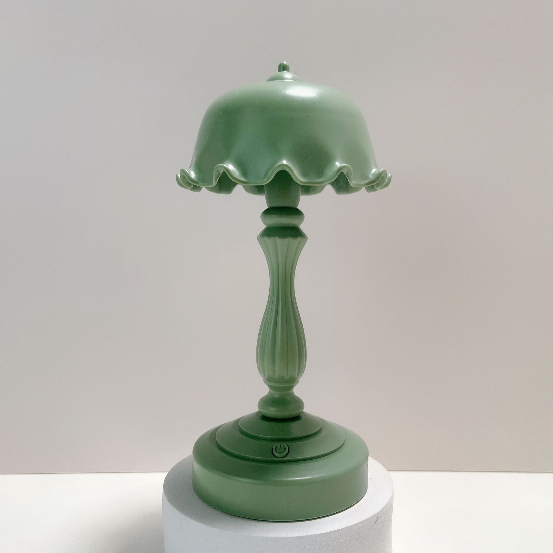 Retro atmosphere light, DIY handmade table lamp, lotus leaf night light, cute and girlish bedroom lighting, Nordic style, eye-protecting pic 39