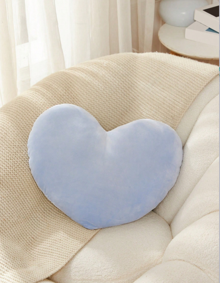 可爱心形抱枕被毛绒沙发靠垫床上头抱枕午睡护腰靠背垫汽车用坐垫详情2