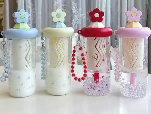Large-capacity portable handle plastic cup, cute and fun, tea strainer straw cup, anti-drop space cup for male and female students pic 2