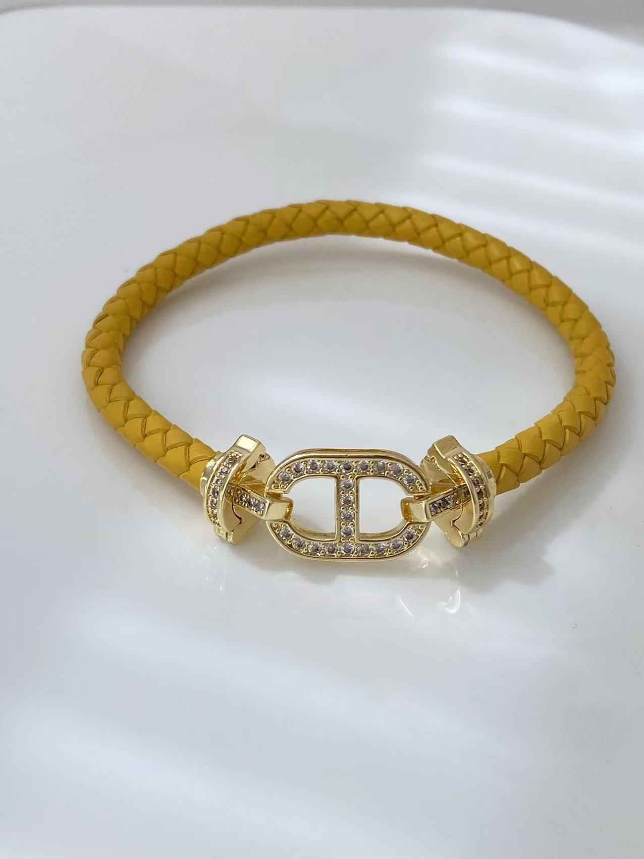 Pig nose red rope leather rope bracelet for men and women, 18k gold copper slightly inlaid with diamonds, high-end DIY bracelet for couples in the zodiac year pic 8