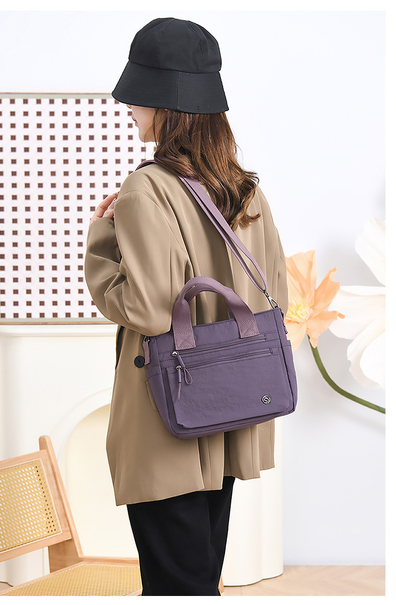 新款韩版单肩包简约潮搭斜挎包轻盈靓丽休闲包都市风尼龙手提女包详情24