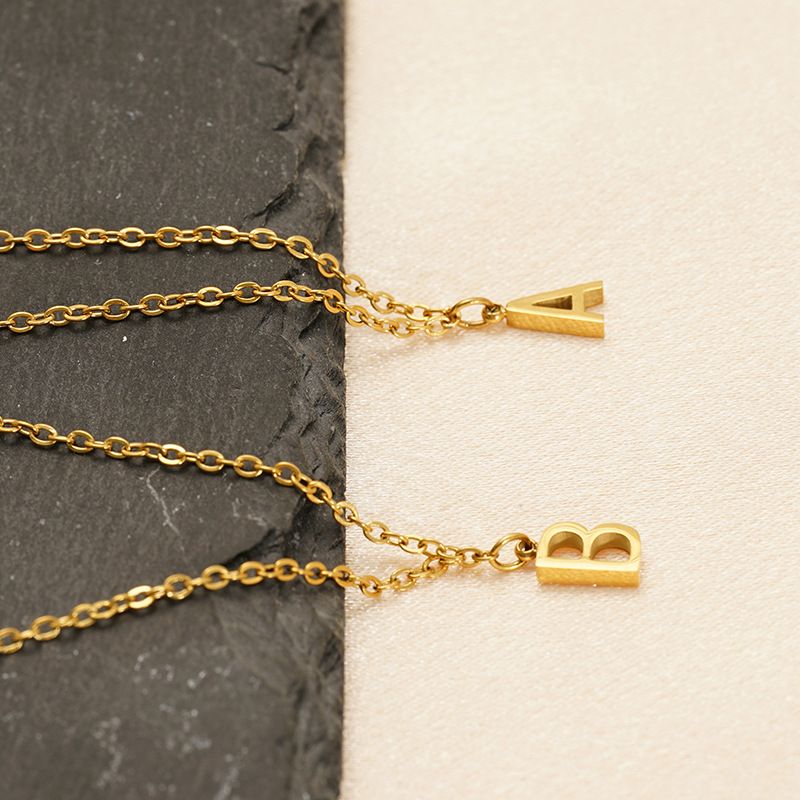 A new cross-border stainless steel necklace with 26 English letters from Europe and America, featuring a fashionable and simple letter pendant and collarbone chain pic 10