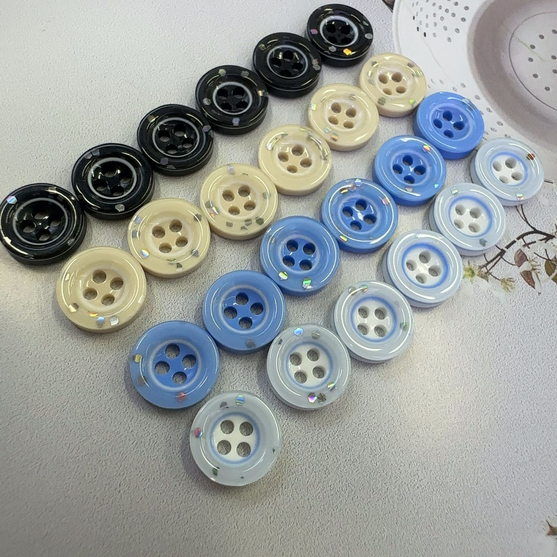 Junkai Four-Eye baby Blue frame Fine Flash cute button sewing baby clothes diy Hair band bracelet Pendant button pic 6