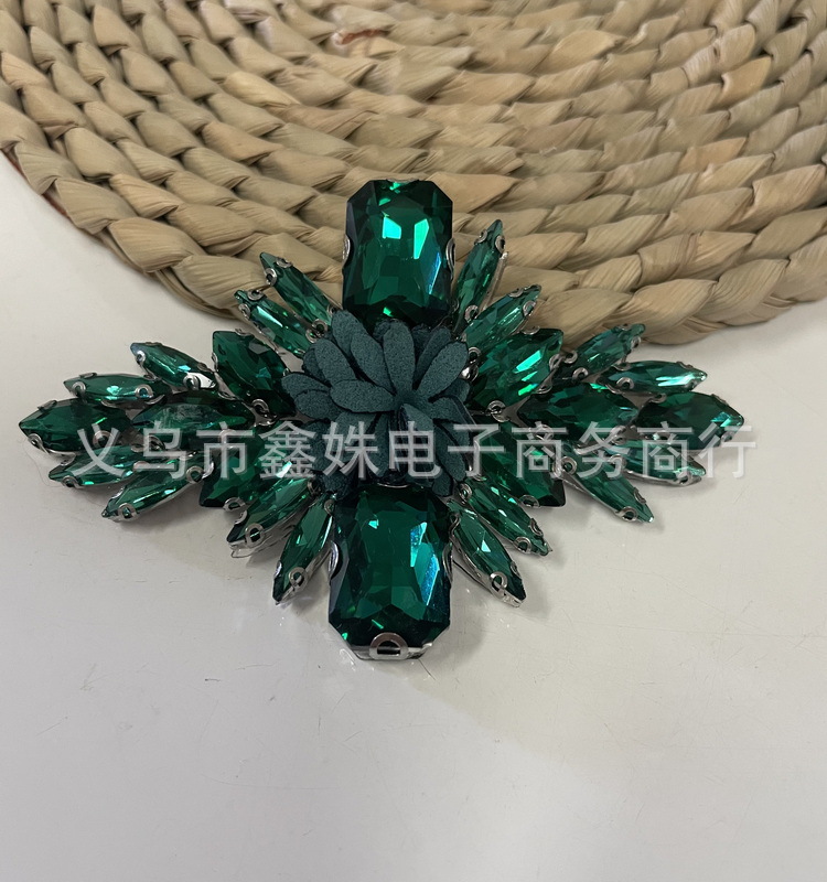 Handmade DIY water drill splicing glass drill diamond-shaped small flower clothing decoration pic 7