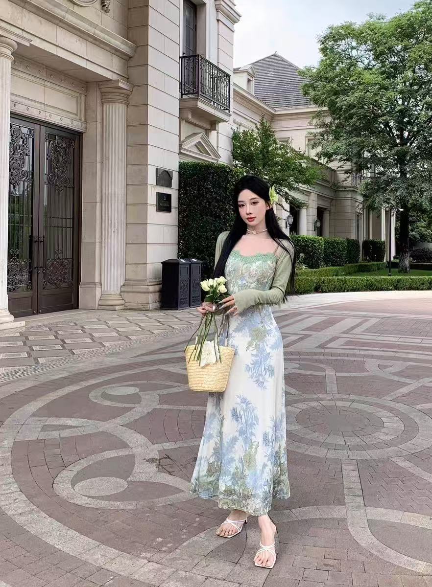 清冷感穿搭绿色长袖防晒开衫女夏季新款套装印花吊带连衣裙两件套详情10