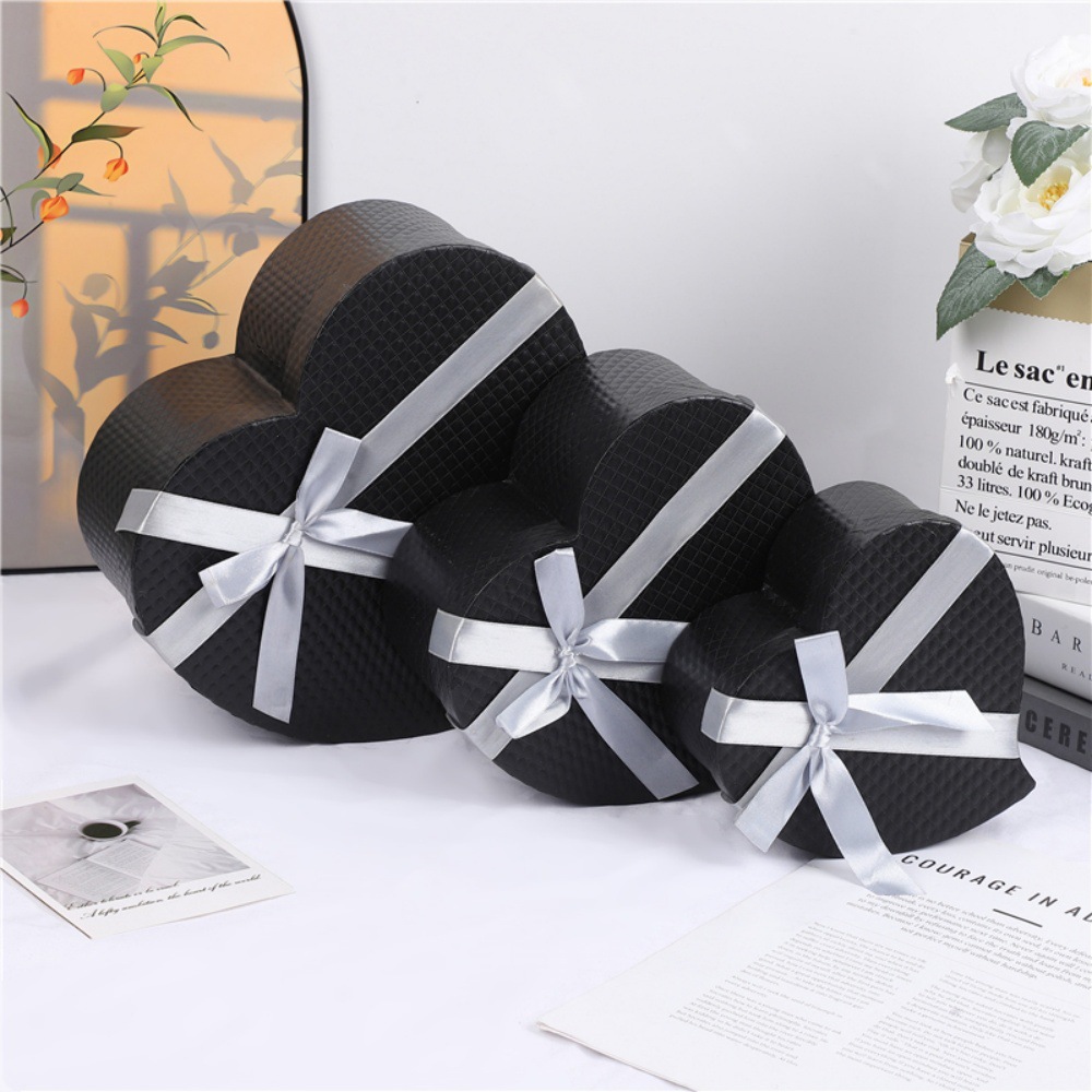 En stock cinta arco caja de embalaje de regalo forma de corazón creativo conjunto de tres piezas san valentín cumpleaños caja de regalo amor pic 11
