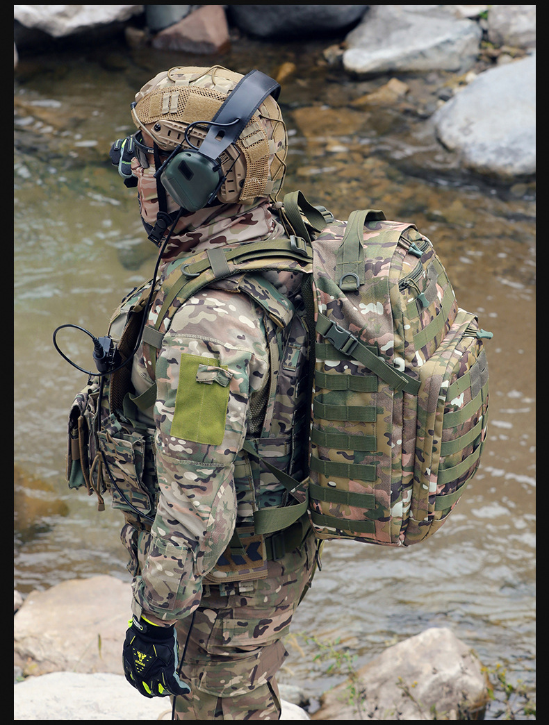 新款迷彩战术背包Aitobu男户外多用途大容量防水登山包详情27
