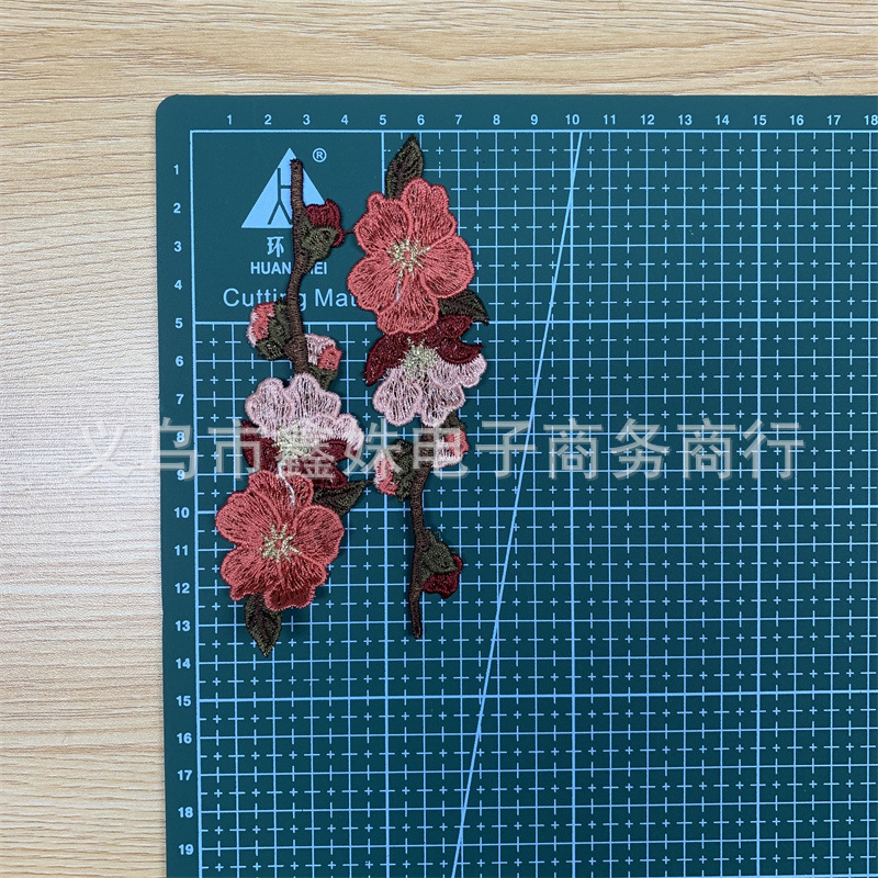 中国风梅花鸟刺绣布贴旗袍汉服装饰绣花贴详情6