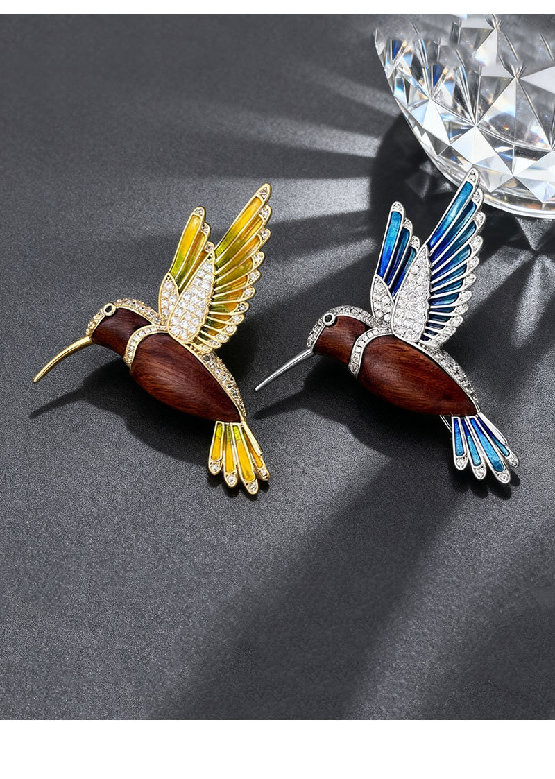 Original design wood grain color wing hummingbird brooch, dual-purpose light luxury copper alloy, real gold electroplated and set with zircon pin, dual-purpose pic 17