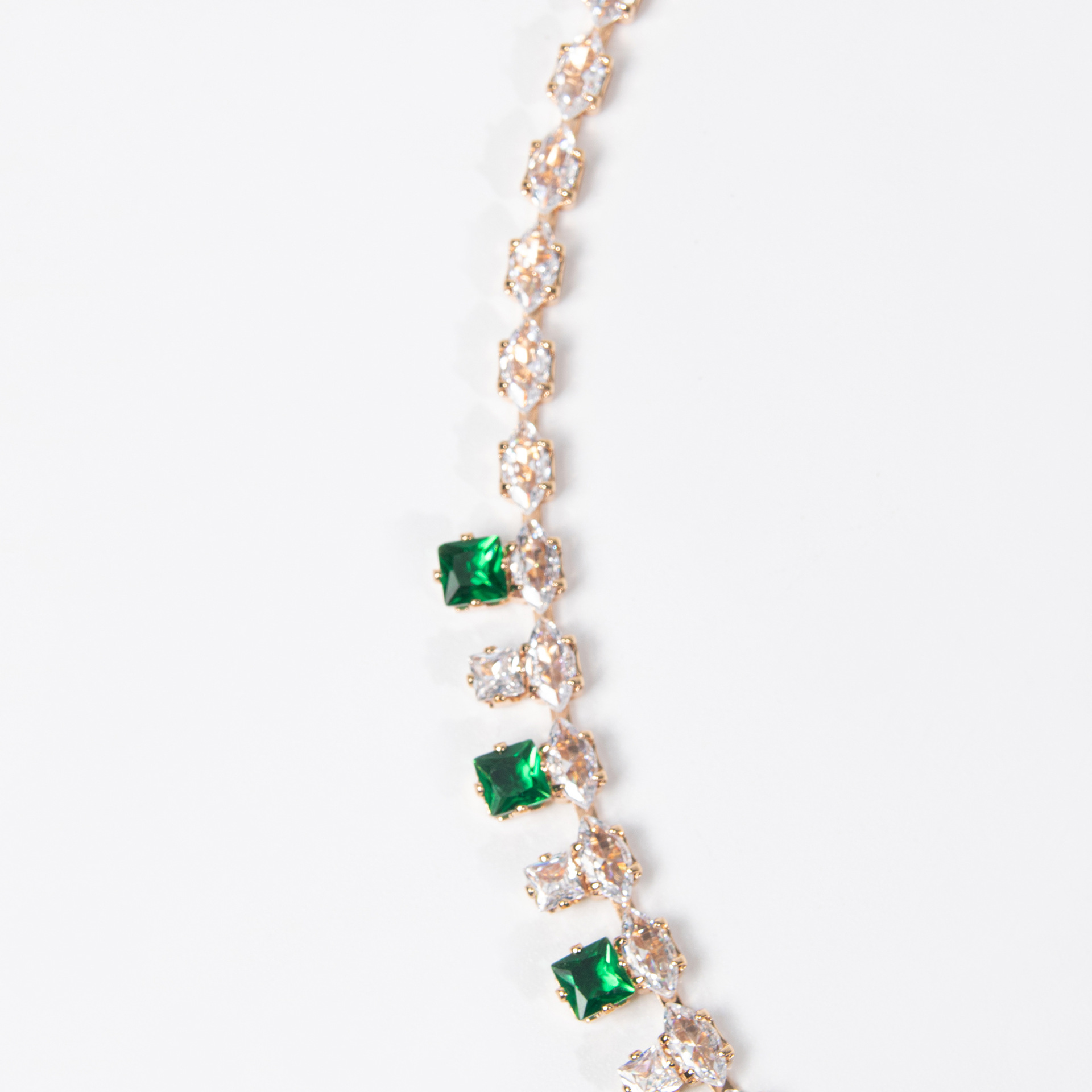 Shaking yin influencers en vivo estilo burst pequeño cubic circonitas doble cadena de claviculas apilado cubic accesorios de alta calidad collar al por mayor LYTJ30492 gutisa joyería vestido de fiesta accesorios pic 9