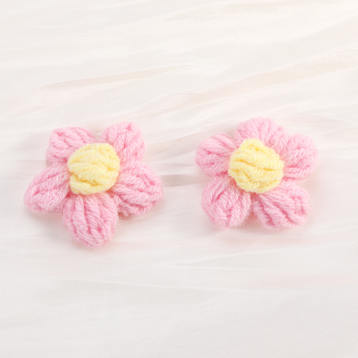 Cute handmade choux pastry, cotton, wool, thread, flower diy accessories, corsages, clothing accessories, bag pendants materials pic 12