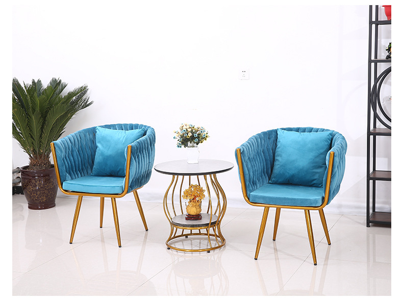 北欧风家用餐椅家具铁艺绒布靠背座椅西餐厅咖啡厅休闲设计师桌椅详情12