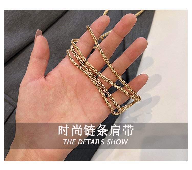 跨境2024夏新款小香风镂空金属星星包晚宴包单肩斜挎气质链条女包详情6