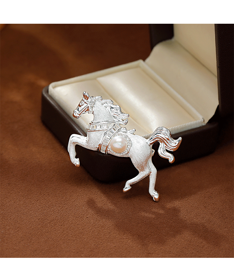Hyacinth caballo a gongcheng temperamento de moda cepillado grueso plata corcel broche mujer personalidad traje pin en vivo burst estilo accesorios pic 9